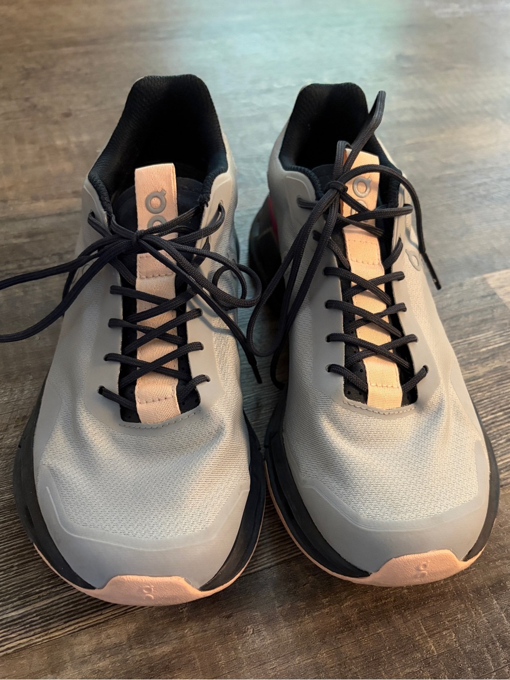 On Running Women’s CloudNova size 9
